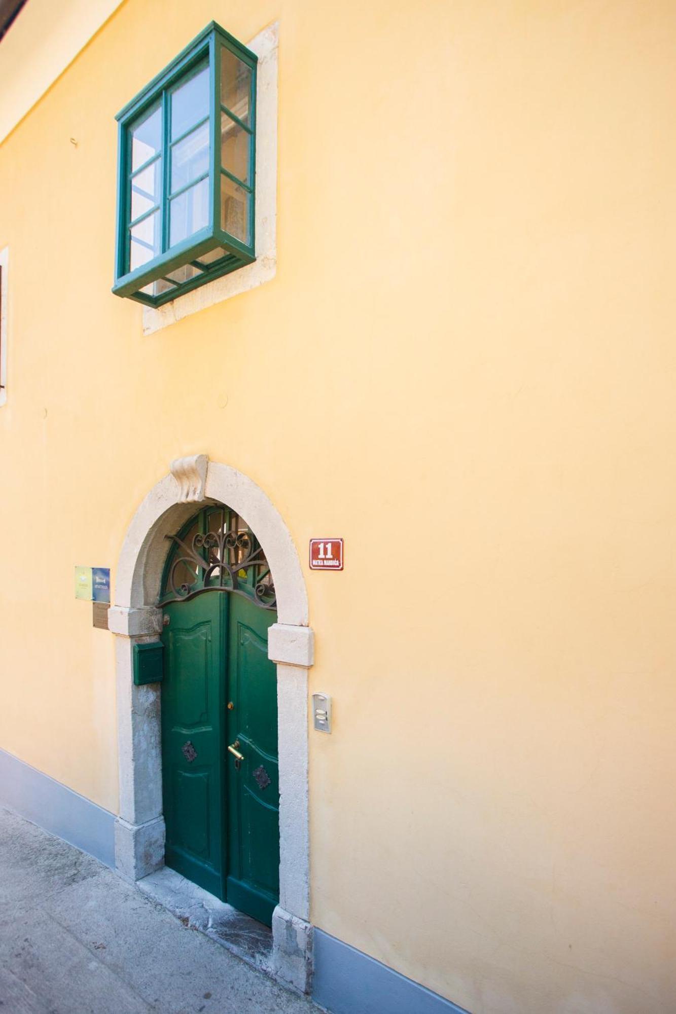 Apartments Villa Kastav In Old Town Center With Sea View And Parking Экстерьер фото