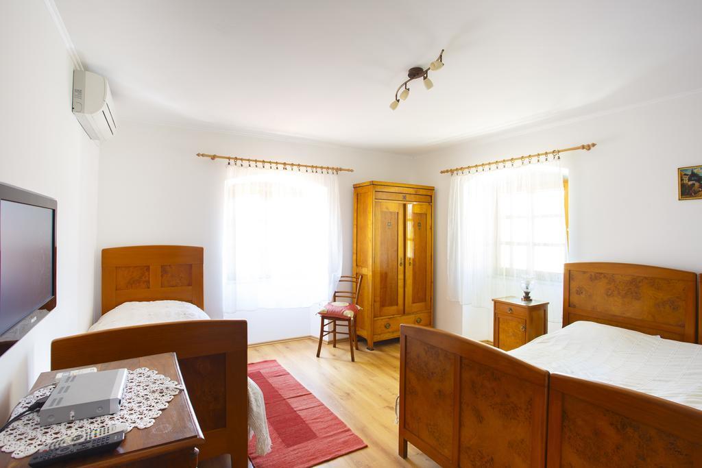 Apartments Villa Kastav In Old Town Center With Sea View And Parking Номер фото