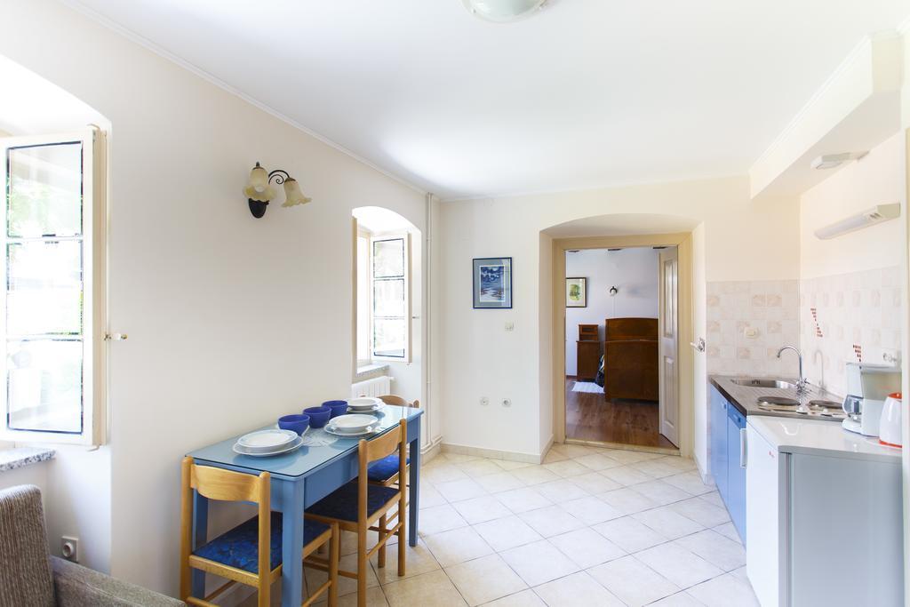 Apartments Villa Kastav In Old Town Center With Sea View And Parking Номер фото
