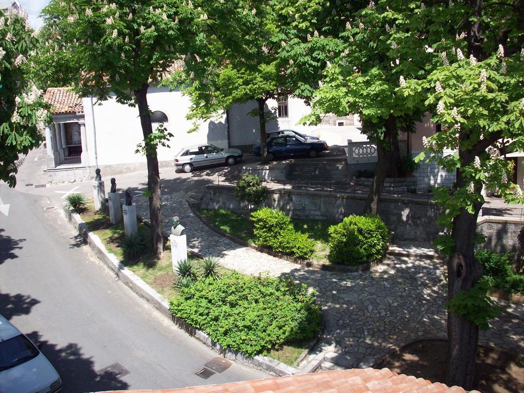 Apartments Villa Kastav In Old Town Center With Sea View And Parking Номер фото